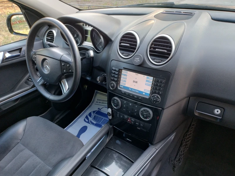 Mercedes-Benz ML 320 3.2 CDI V6 SPORT, снимка 9 - Автомобили и джипове - 51109906