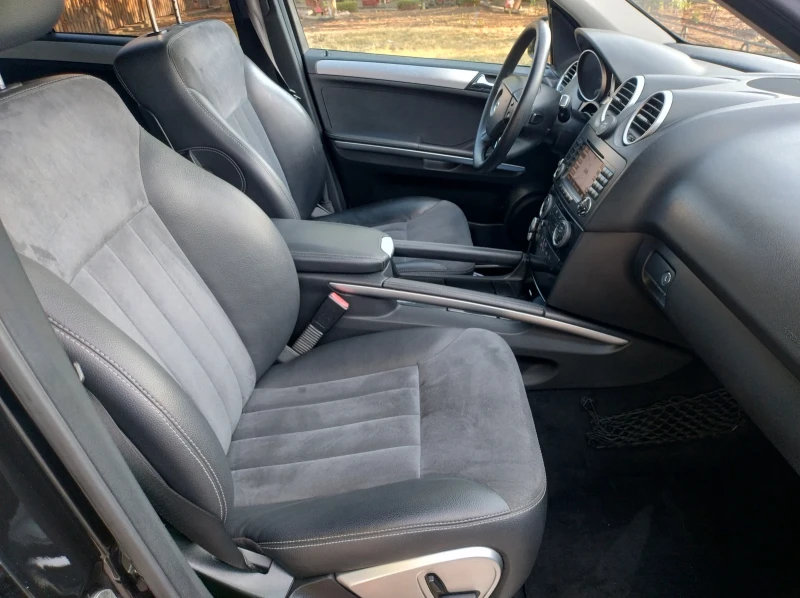 Mercedes-Benz ML 320 3.2 CDI V6 SPORT, снимка 10 - Автомобили и джипове - 51109906
