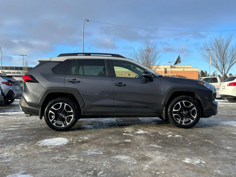 Toyota Rav4 TRAIL* Кожа* Подгрев* Обдухване* ПАНО* WIFI CHARGI, снимка 2 - Автомобили и джипове - 53307241