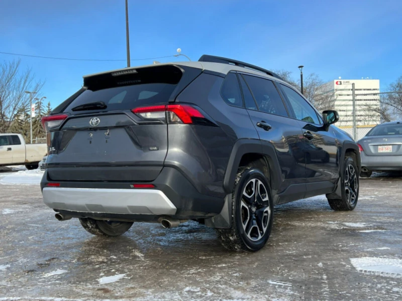 Toyota Rav4 TRAIL* Кожа* Подгрев* Обдухване* ПАНО* WIFI CHARGI, снимка 6 - Автомобили и джипове - 53307241