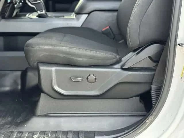 Ford F150 * XLT * CARFAX * БЕЗ ПЪРВОНАЧАЛНА ВНОСКА, снимка 12 - Автомобили и джипове - 53534831