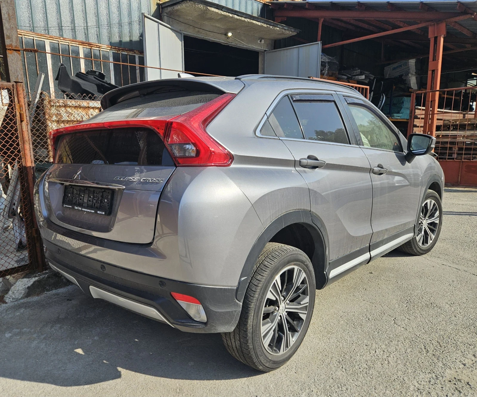 Mitsubishi Eclipse Cross 1.5 - изображение 5