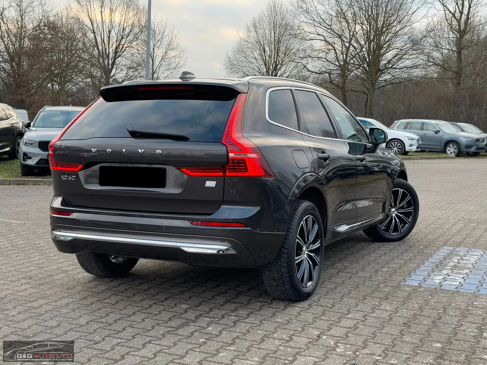 Volvo XC60 T6-INSCRIPTION/341HP/PANO/KLESS/CAM/161g - изображение 7