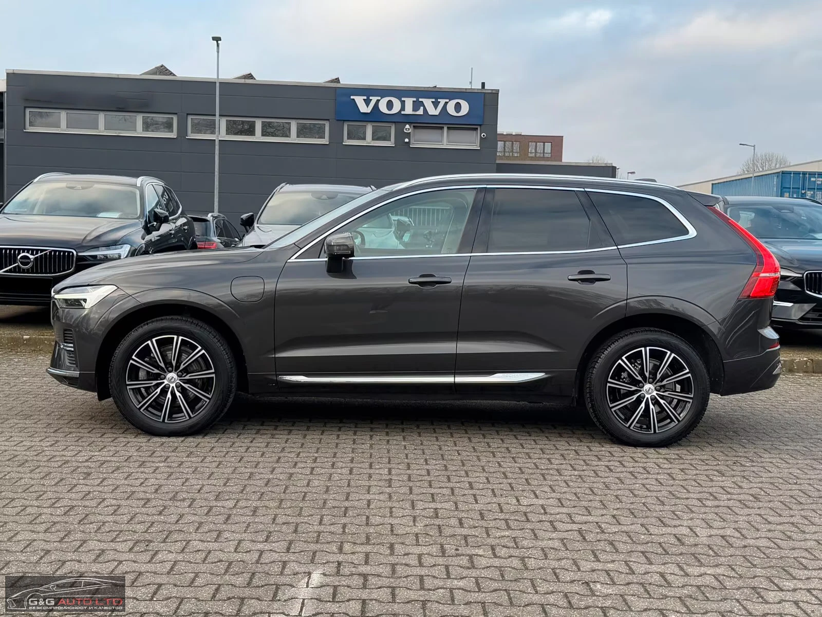 Volvo XC60 T6-INSCRIPTION/341HP/PANO/KLESS/CAM/161g - изображение 3