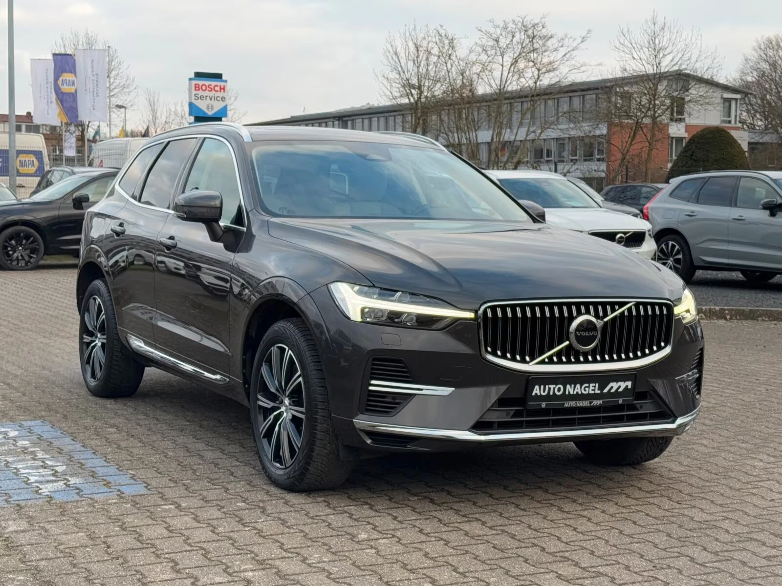 Volvo XC60 T6-INSCRIPTION/341HP/PANO/KLESS/CAM/161g - изображение 5
