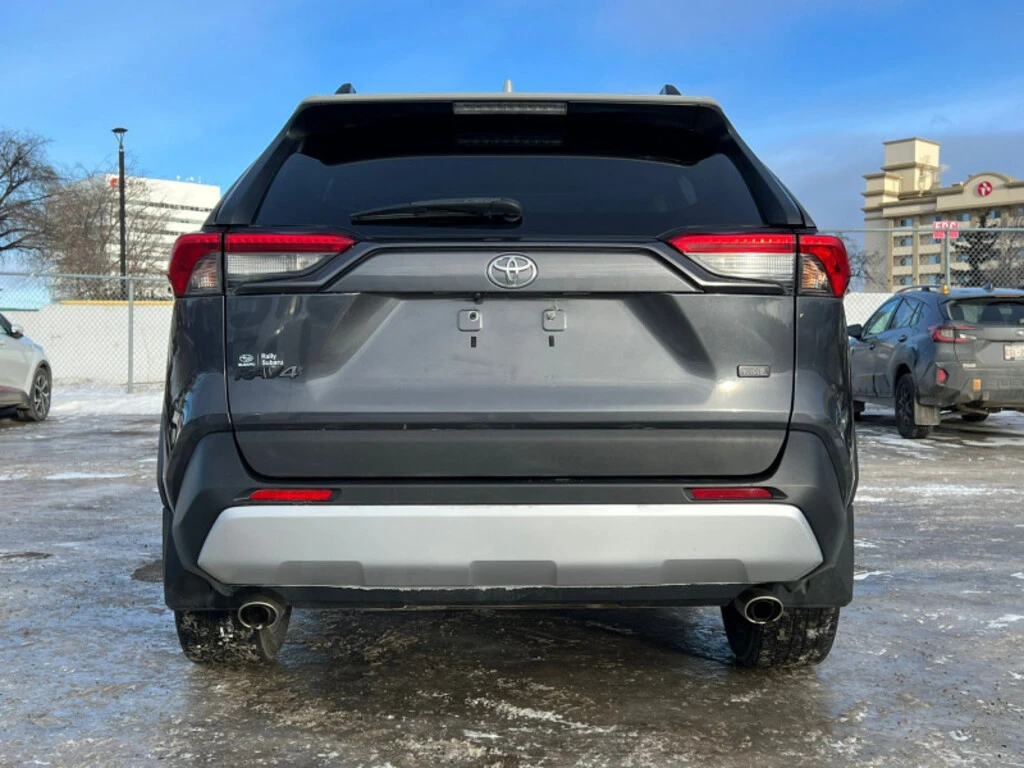 Toyota Rav4 TRAIL* Кожа* Подгрев* Обдухване* ПАНО* WIFI CHARGI - изображение 7