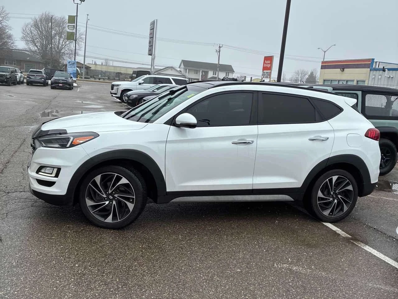 Hyundai Tucson Ultimate  CARFAX, снимка 2 - Автомобили и джипове - 53745473