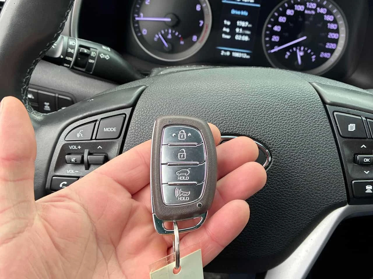 Hyundai Tucson Ultimate  CARFAX, снимка 15 - Автомобили и джипове - 53745473