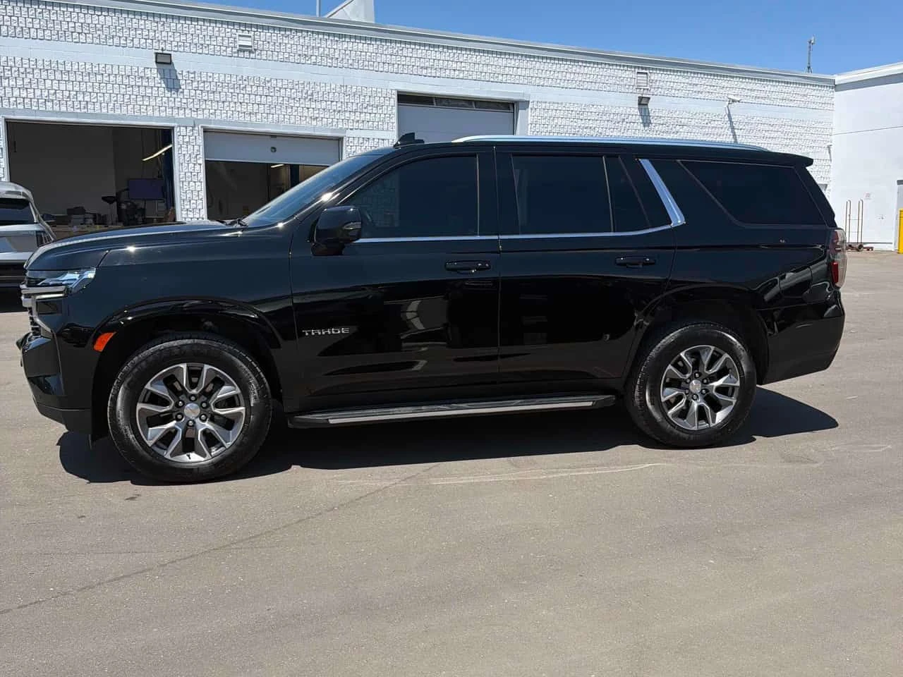Chevrolet Tahoe * LT * CARFAX * ЦЕНА ДО БГ, снимка 2 - Автомобили и джипове - 55696764