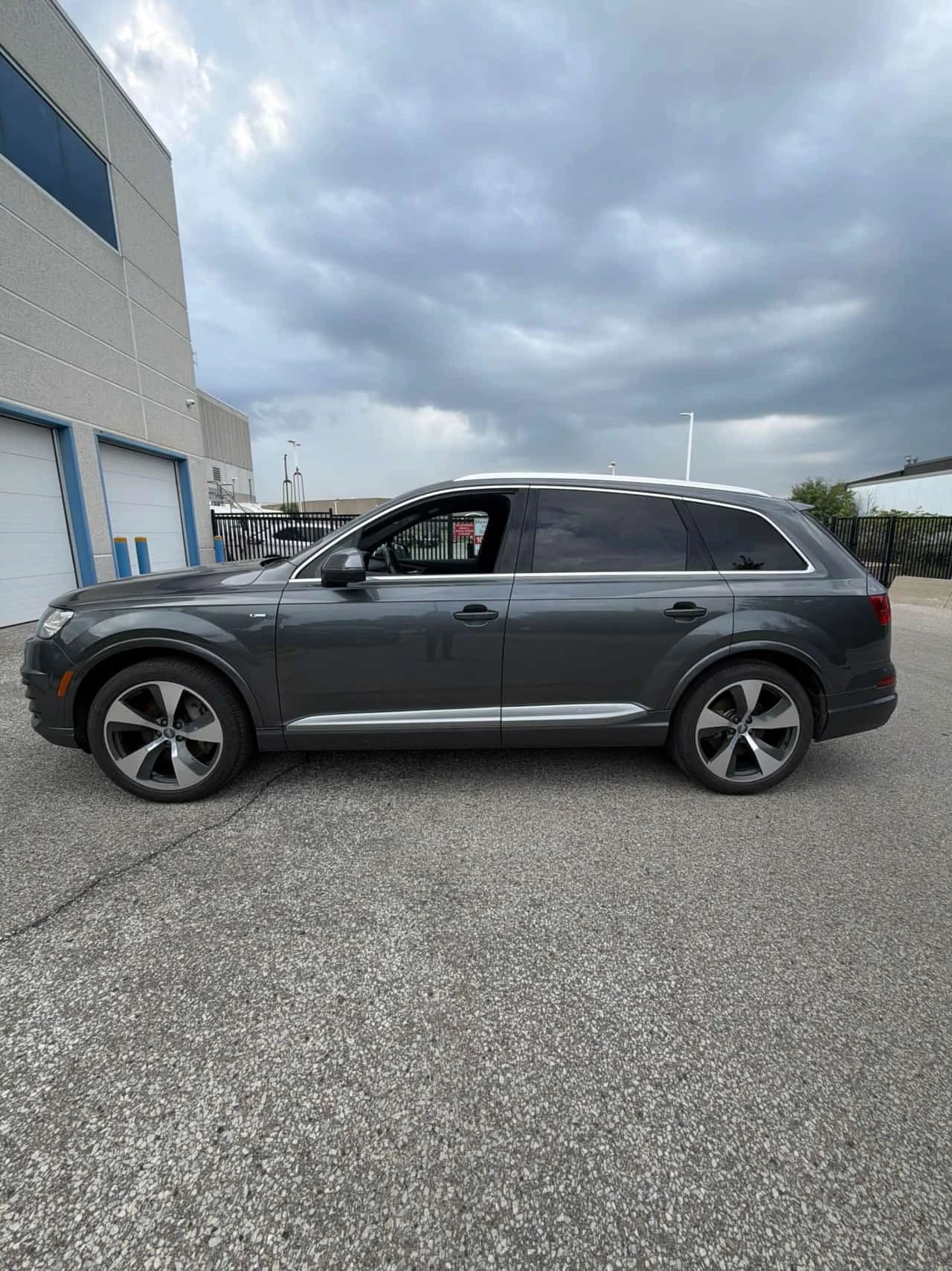 Audi Q7 * Technik * CARFAX * ОПЦИЯ ЗА ФИНАНСИРАНЕ , снимка 2 - Автомобили и джипове - 55748252