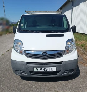 Opel Vivaro 2.5 CDTI 2011г., снимка 11