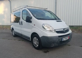 Opel Vivaro 2.5 CDTI 2011г., снимка 2