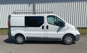 Opel Vivaro 2.5 CDTI 2011г., снимка 4