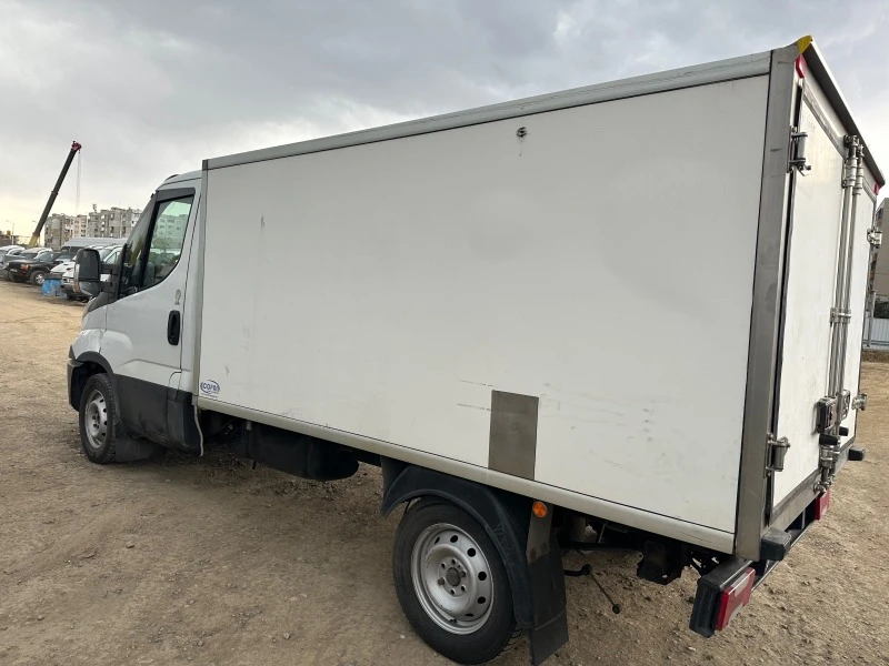 Iveco Daily Хладилен, снимка 4 - Бусове и автобуси - 46808676