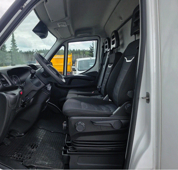 Iveco Deily 50C 16 КАТ Б 4.2m, снимка 9 - Бусове и автобуси - 54919363