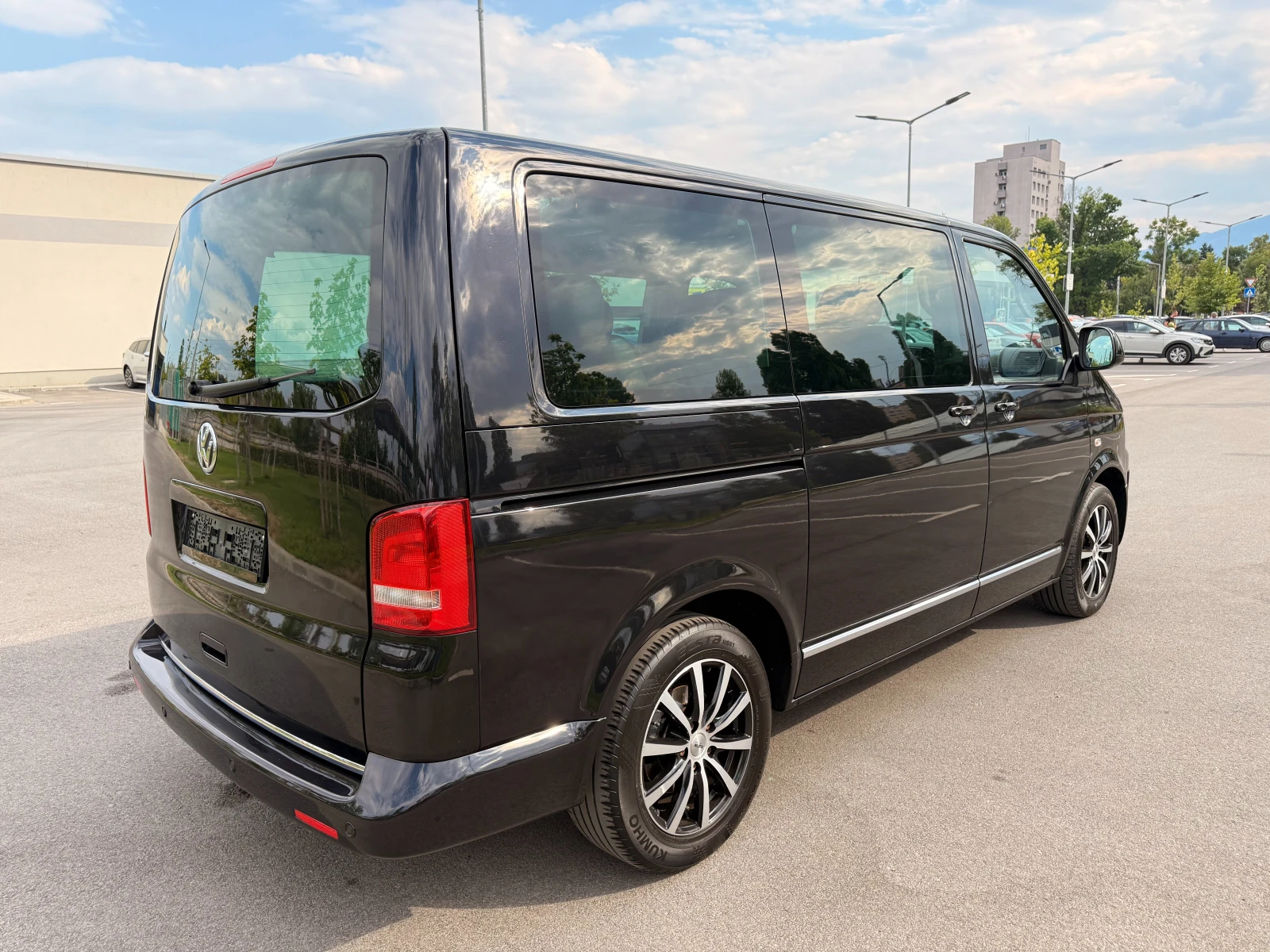 VW Multivan 2.0BITDI* HIGLINE* 180кс* 182000км*  - изображение 4