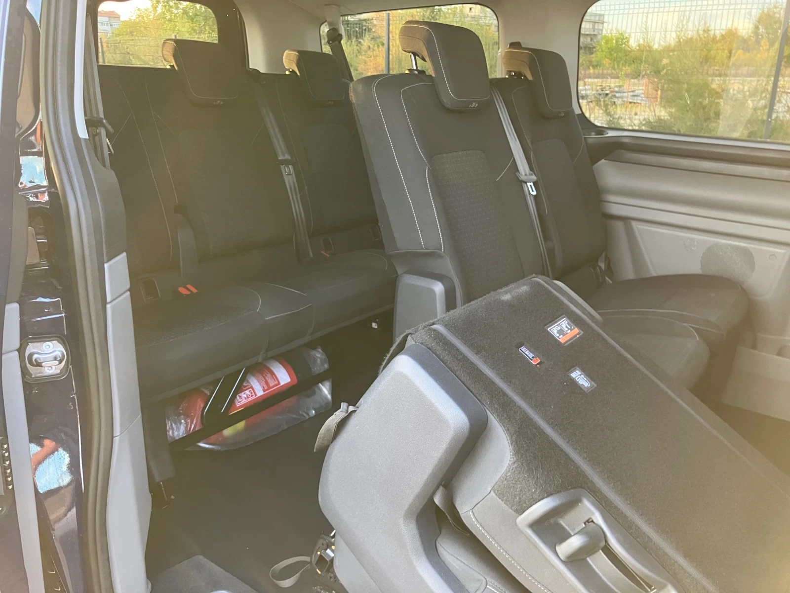Ford Transit Custom, снимка 11 - Бусове и автобуси - 56411147