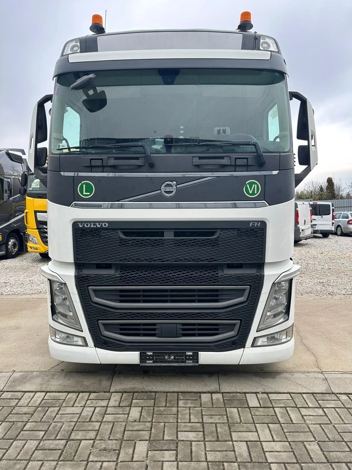 Volvo Fh 500 SURPLANCHER - изображение 2
