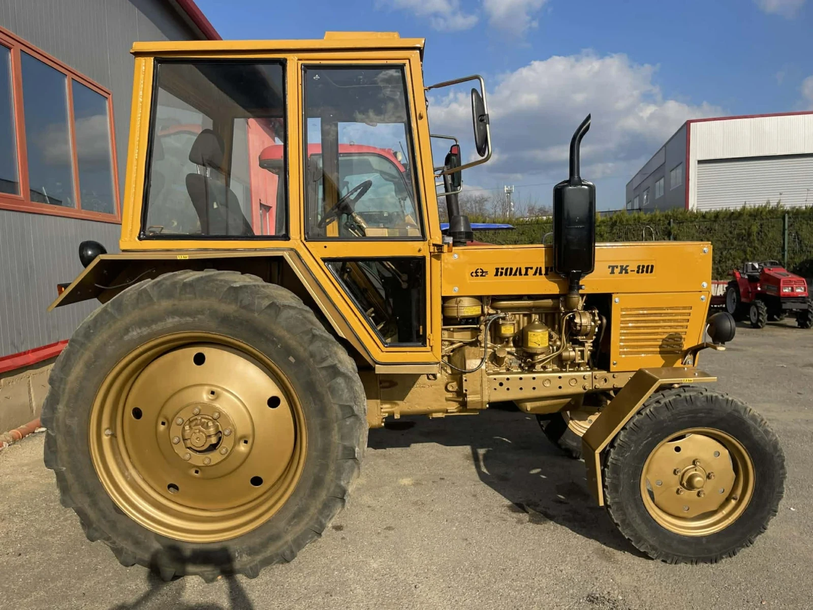 Трактор Болгар ТК-80, снимка 4 - Селскостопанска техника - 53868567