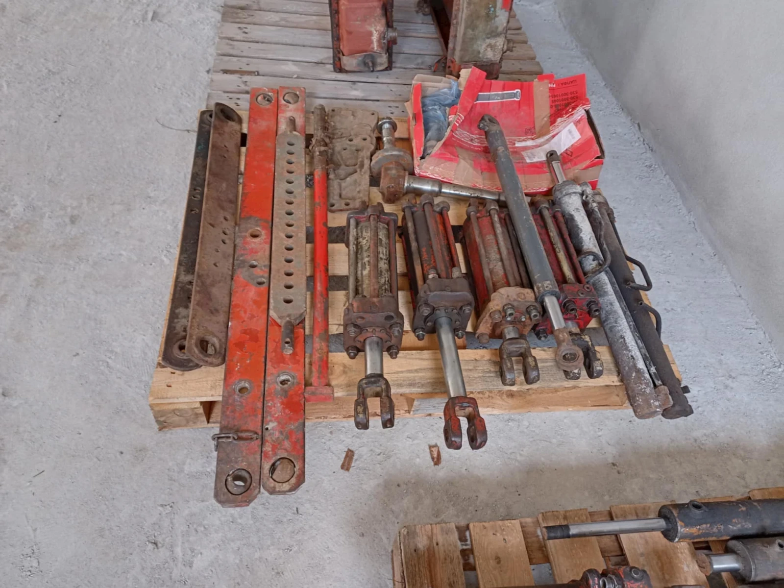 Трактор ЮМЗ, снимка 13 - Селскостопанска техника - 54096525