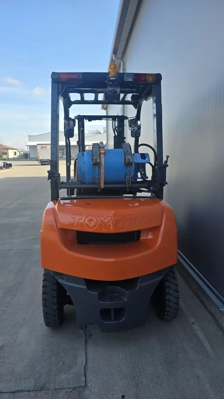 ������� Toyota 2 ���� ������� | Mobile.bg � ����������� 4