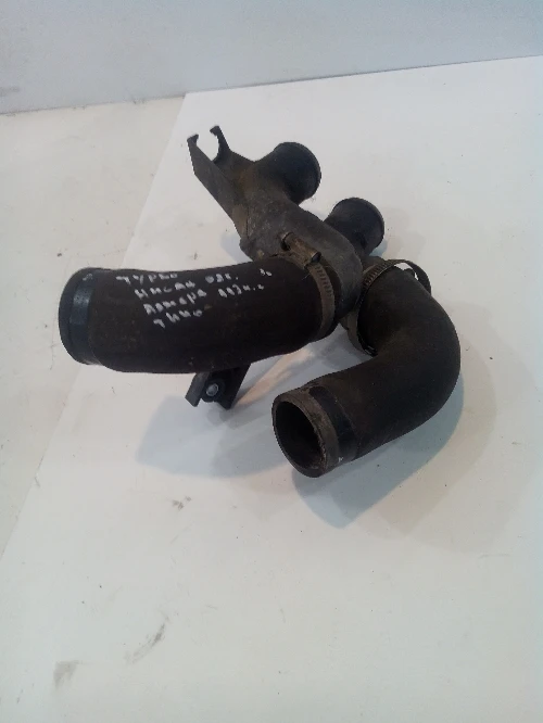 Маркуч турбо Нисан Алмера Тино