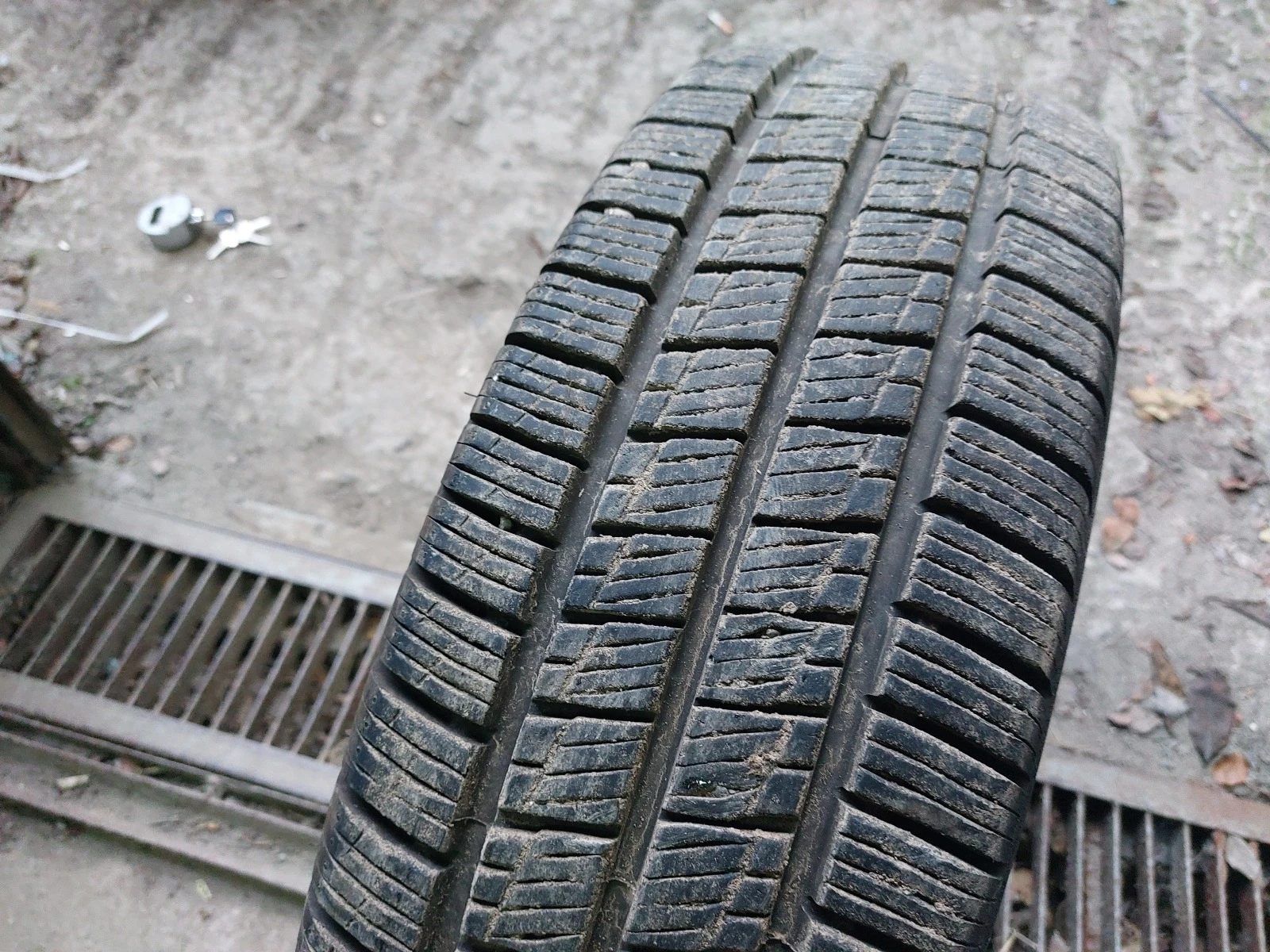 ���� 225/75R16 | Mobile.bg � ����������� 2