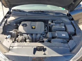 Hyundai Elantra 2.0l Value Edition* Става на ГАЗ * , снимка 11