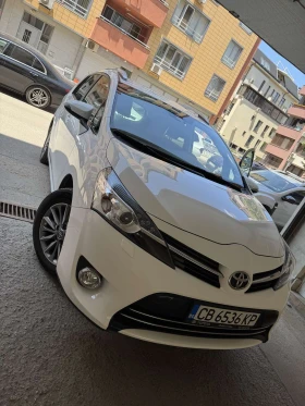 Обява за продажба на Toyota Verso лек автомобил ~33 000 лв. - изображение 1