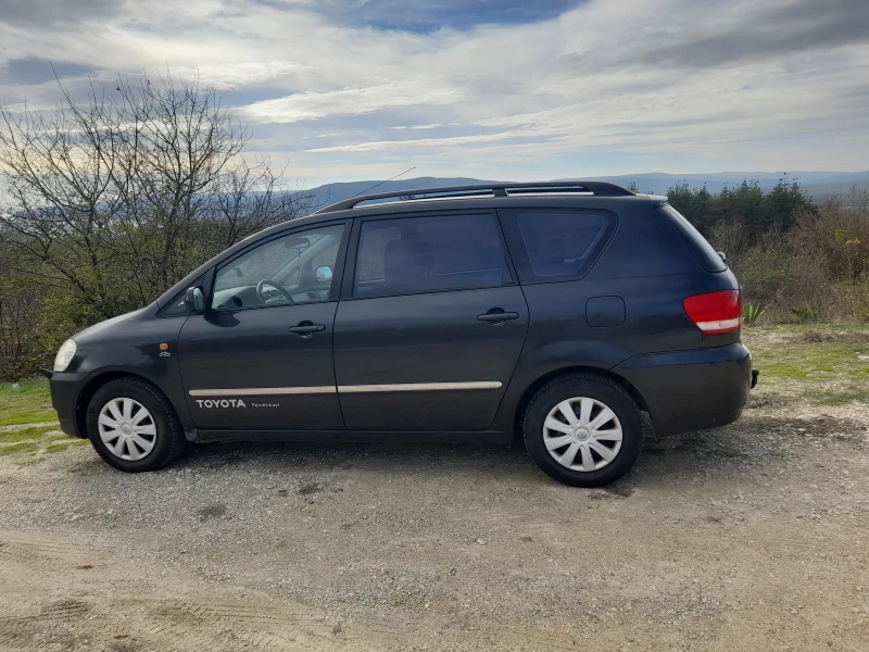 Toyota Avensis verso, снимка 1 - Автомобили и джипове - 48561009