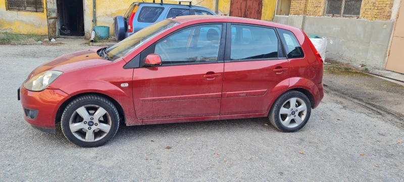 Ford Fiesta 1.4 TDCI, снимка 4 - Автомобили и джипове - 48139412