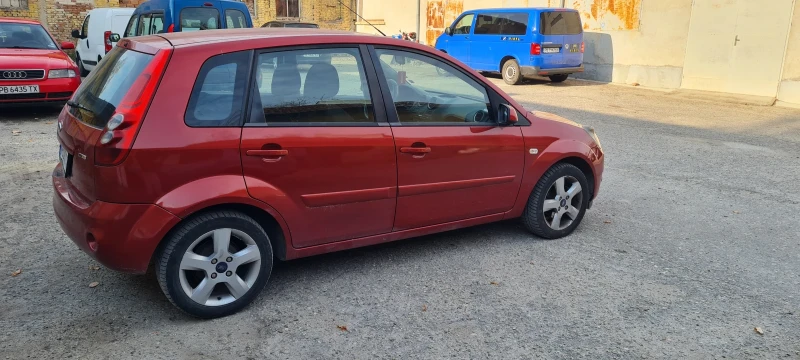 Ford Fiesta 1.4 TDCI, снимка 5 - Автомобили и джипове - 48139412