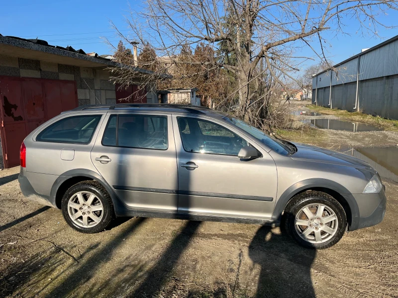 Skoda Octavia Scout, снимка 8 - Автомобили и джипове - 48851087