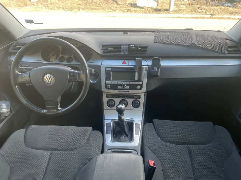 VW Passat 1.9 , снимка 6 - Автомобили и джипове - 48918161