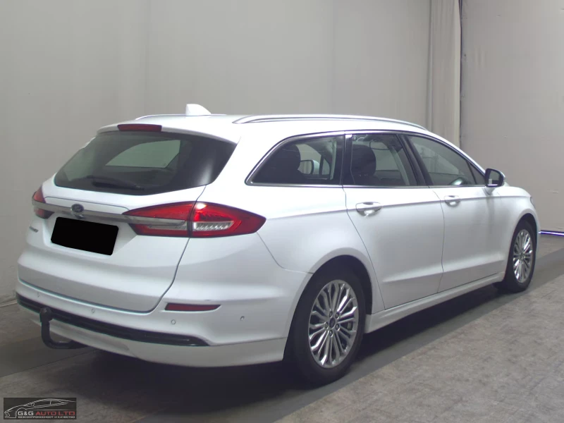 Ford Mondeo 2.0TURNIER/150HP/NAVI/CAM/AHK/AMBI/LED/KLESS/127g, снимка 4 - Автомобили и джипове - 51365381