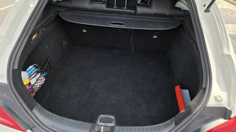 Mercedes-Benz CLA 220, снимка 12 - Автомобили и джипове - 51497384