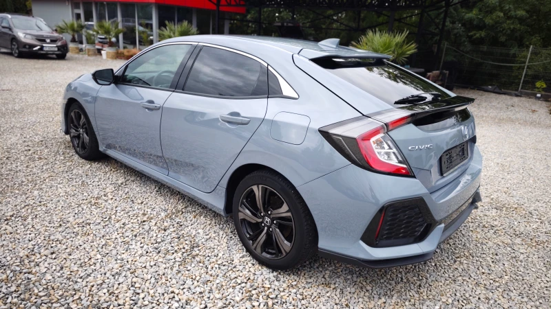 Honda Civic МОДЕРНО СИВО/АДАПТИВЕН DISTRONIK/СЛЕДИ ПЪТ и ЗНАЦИ, снимка 8 - Автомобили и джипове - 51995829