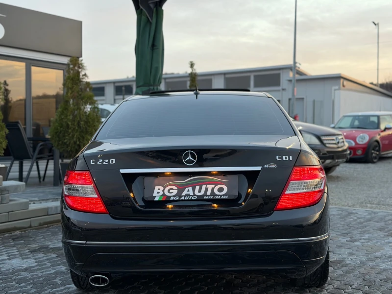 Mercedes-Benz C 220 * ИТАЛИЯ* 646* КОЖА* ЛЮК* НАВИГАЦИЯ* КСЕНОН* , снимка 5 - Автомобили и джипове - 52451631