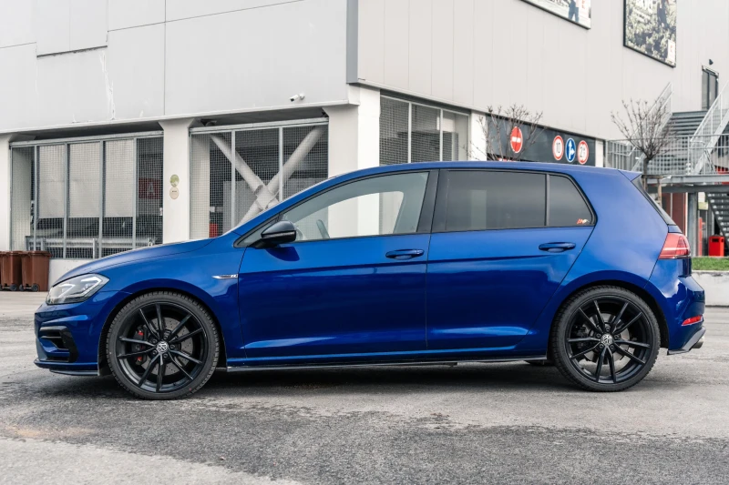 VW Golf R MK7.5 AKRAPOVIC От Порше София ДОГОВАРЯНЕ!, снимка 7 - Автомобили и джипове - 52960297