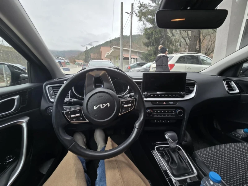 Kia XCeed 1.5Т GDI executive гаранция!, снимка 3 - Автомобили и джипове - 53531859