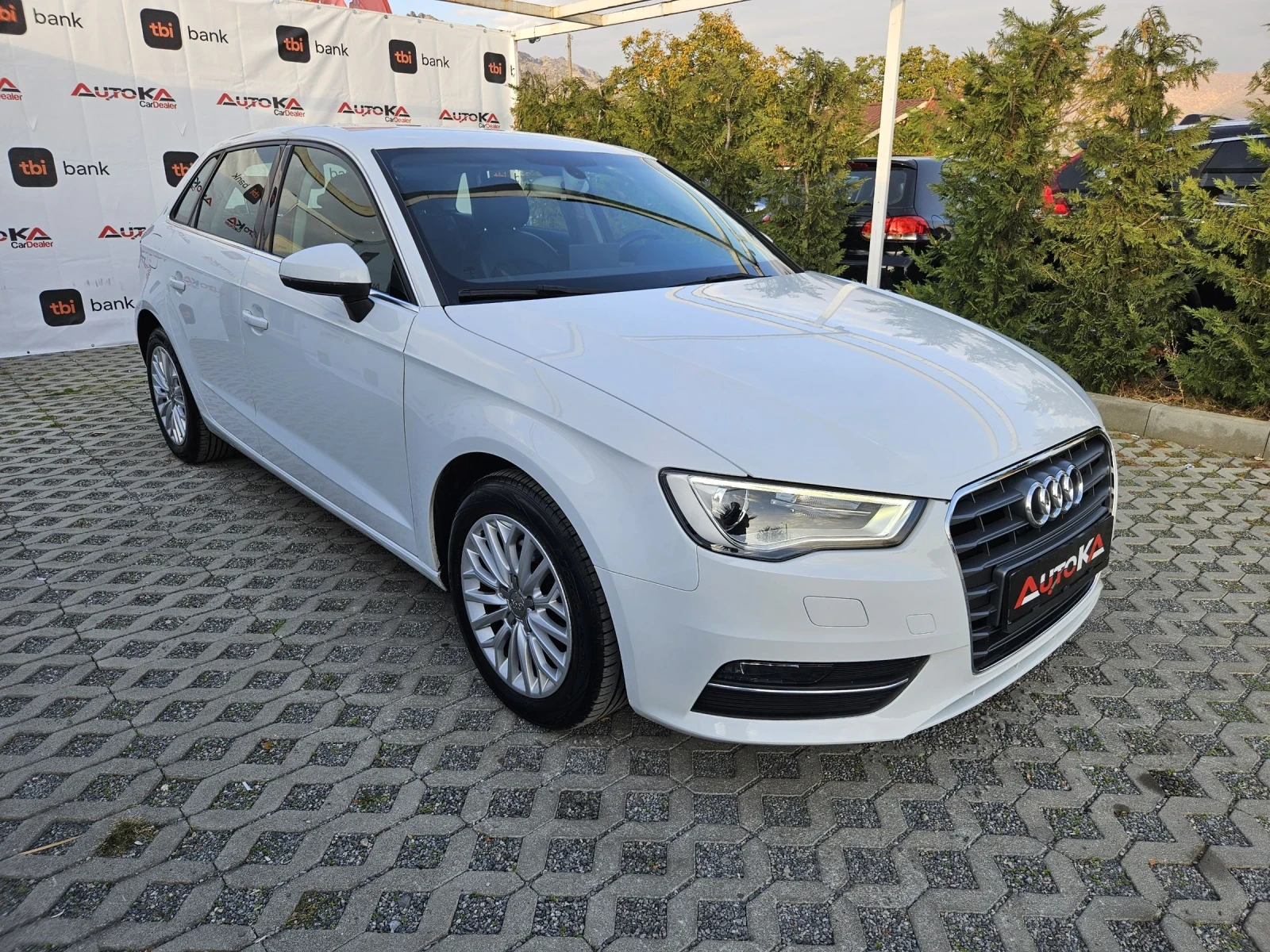 Audi A3 1.6TDI-110кс= 6СКОРОСТИ= НАВИ= LED= ПАРКТРОНИК - изображение 2