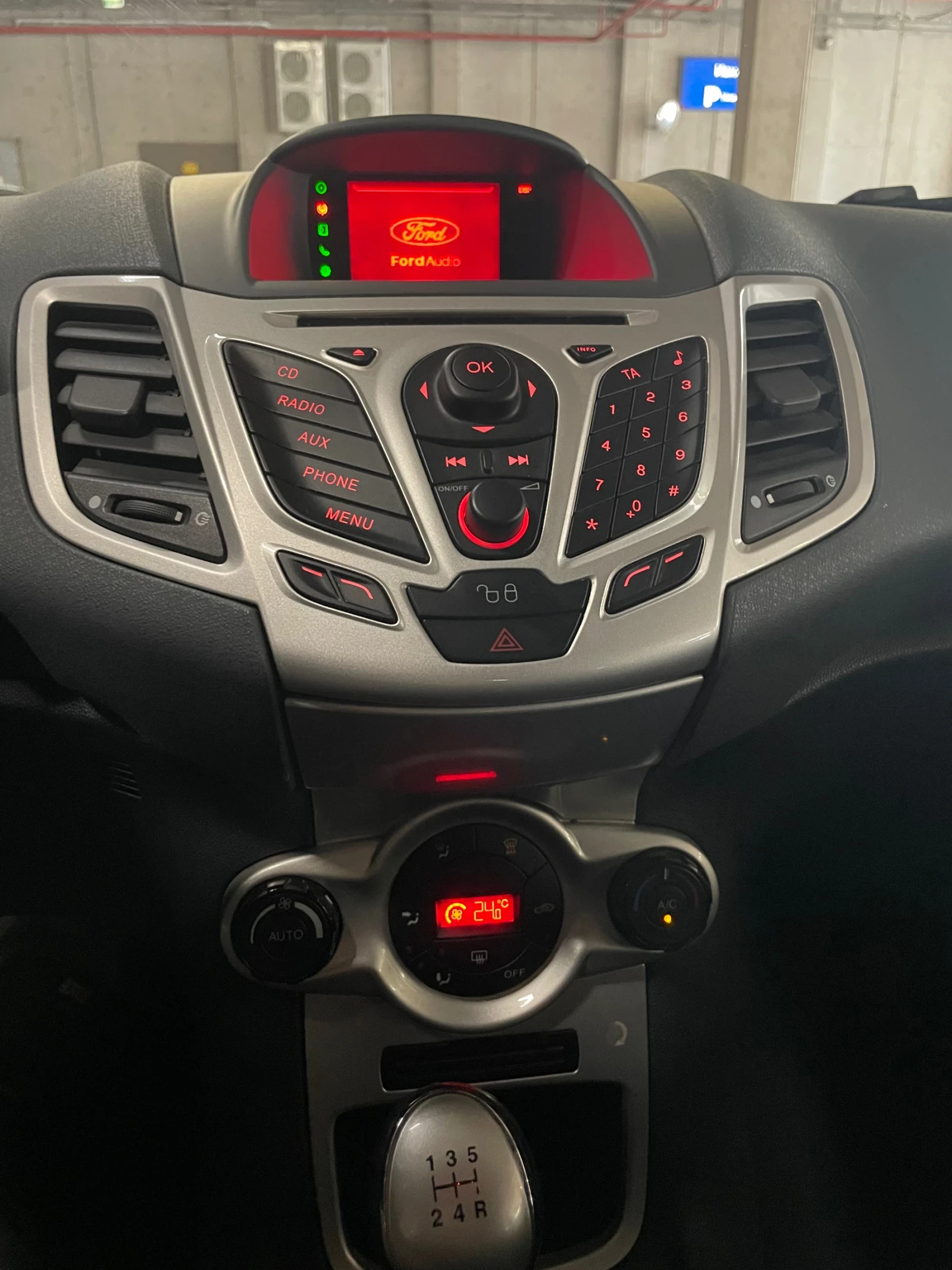 Ford Fiesta 1.4 TDCI - изображение 10