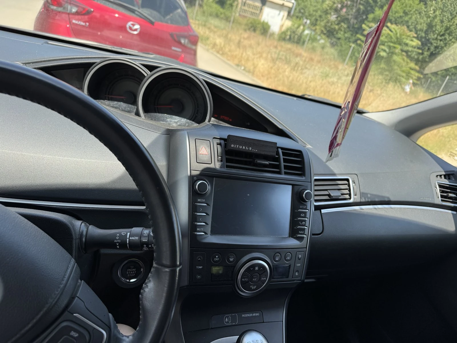 Toyota Verso лек автомобил - изображение 5