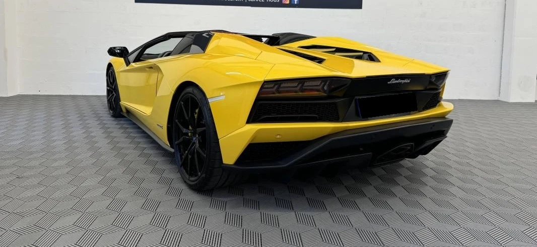 Lamborghini Aventador S Roadster 6.5 V12 4WD  - изображение 7