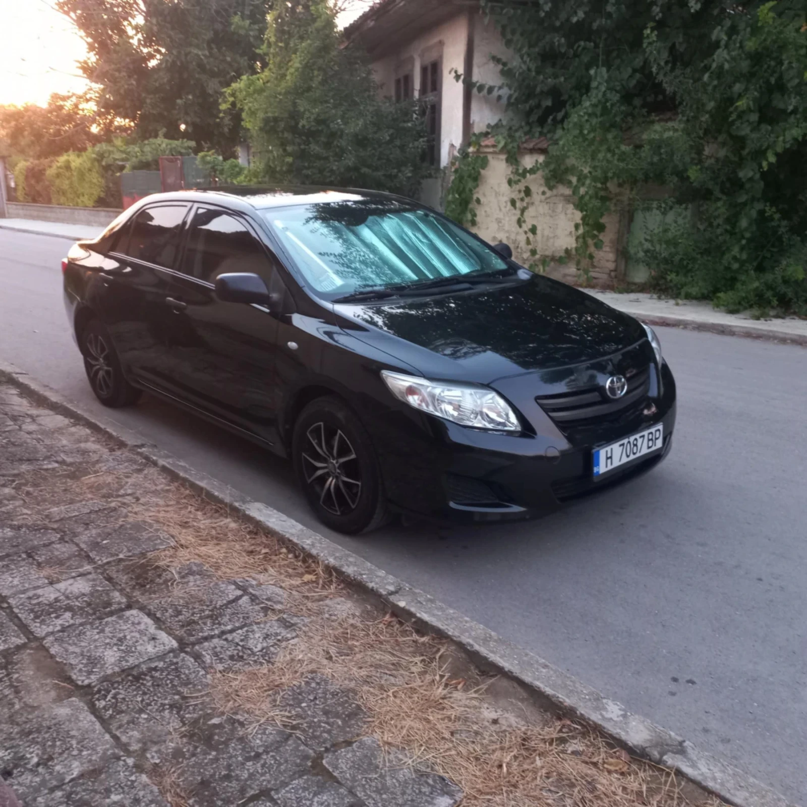 Toyota Corolla  - изображение 2