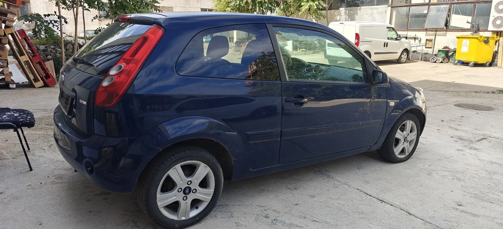 Ford Fiesta 09г1.4HDIклима - изображение 5