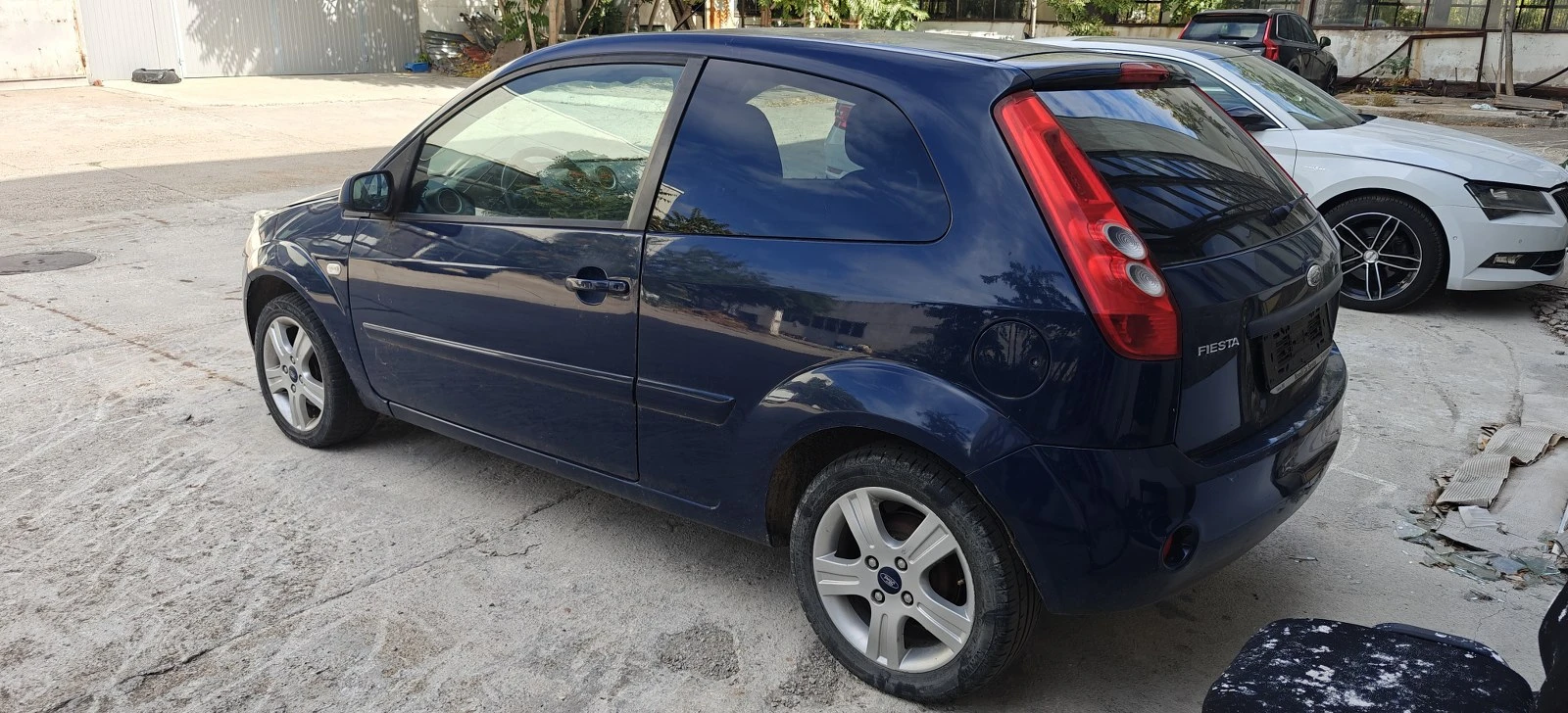 Ford Fiesta 09г1.4HDIклима - изображение 4