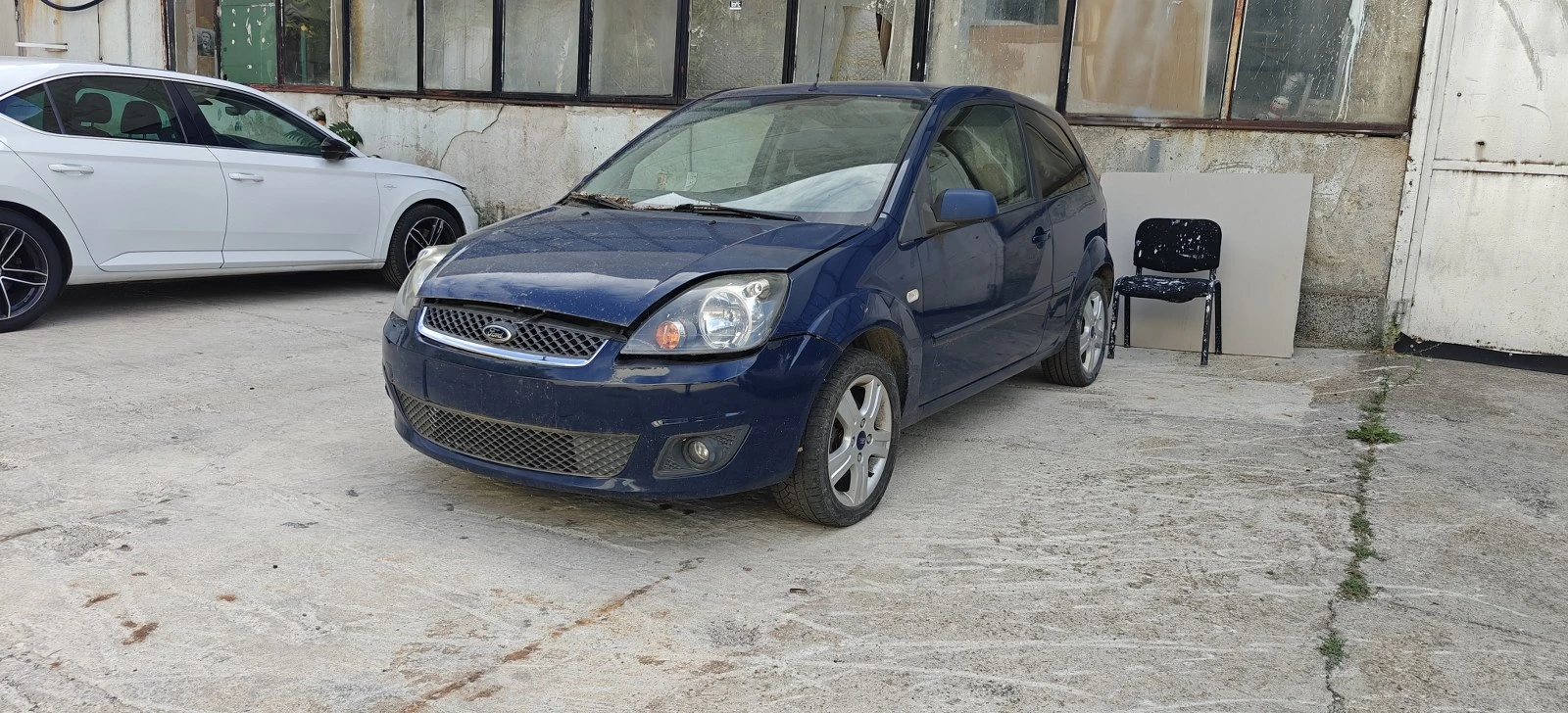 Ford Fiesta 09г1.4HDIклима - изображение 2