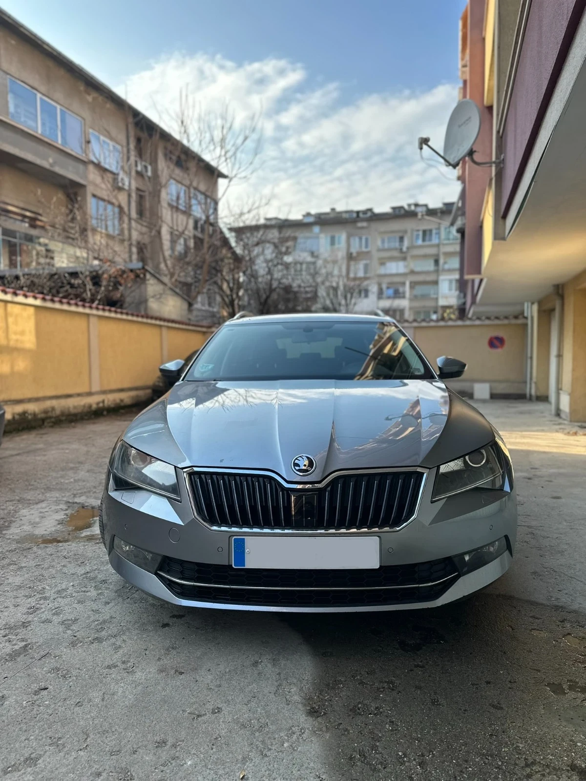 Skoda Superb 2.0 150 автомат, снимка 2 - Автомобили и джипове - 53739338