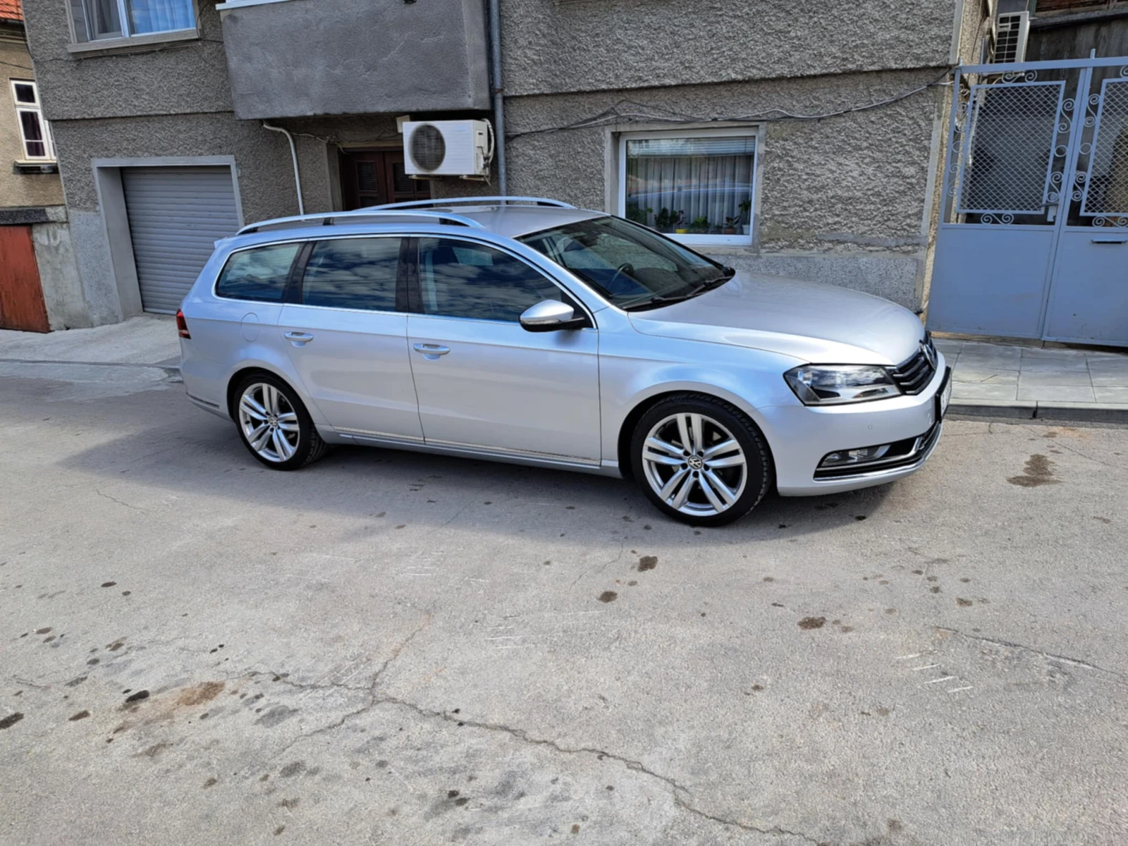 VW Passat 2.0 140 2 компл ЧИСТО НОВИ ГУМИ с джанти ВИНЕТКА - изображение 4